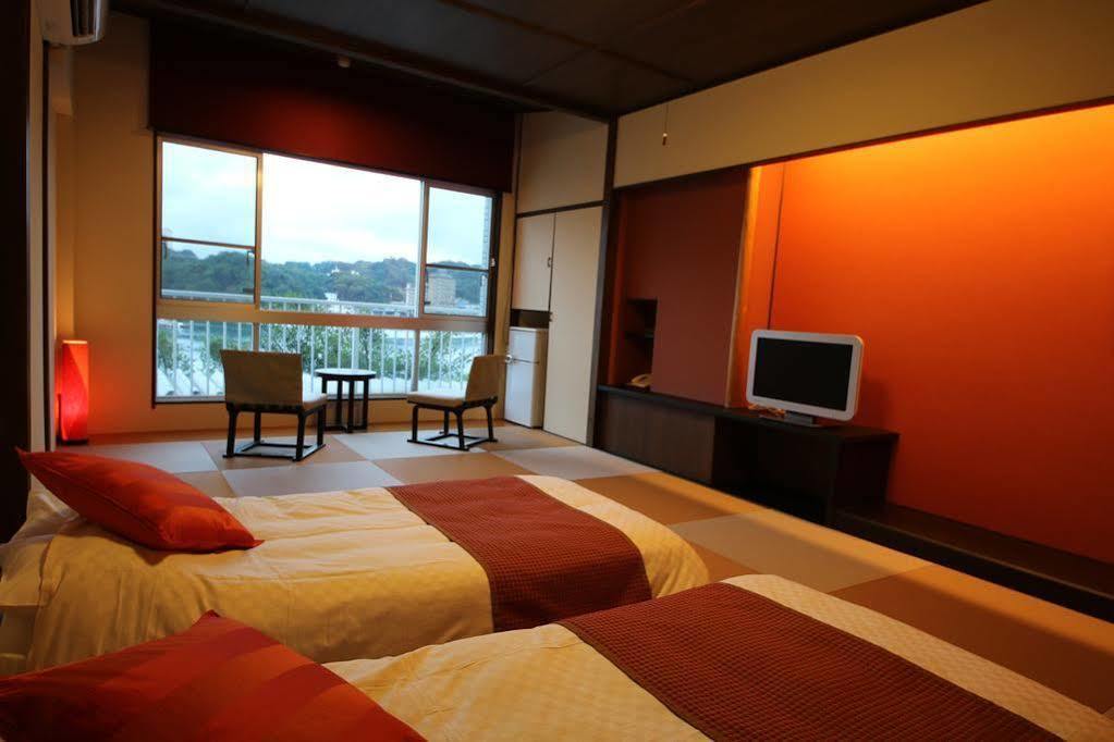 Toba Grand Hotel Buitenkant foto